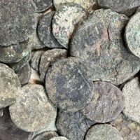 Konvolut: Etwa 200 römische Münzen, 514 Gramm