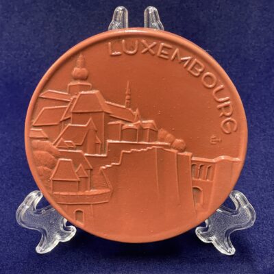 Luxemburg / Luxembourg - Alte Medaille, Plakette aus Steinzeug von Villeroy & Boch Septfontaines