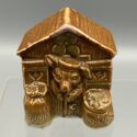 Schwein raucht Pfeife an Hütte - Seltene, uralte Spardose aus Keramik (Österreich, um 1900)