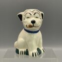 Spardose aus England (W&C), wohl um 1920 - Sitzender Hund, polychrome Keramik, selten