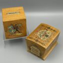 ALLIANZ - Konvolut aus zwei Spardosen aus Holz, 1930er Jahre