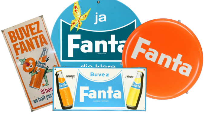 Fanta: Reklameschilder aus Blech und Emaille.