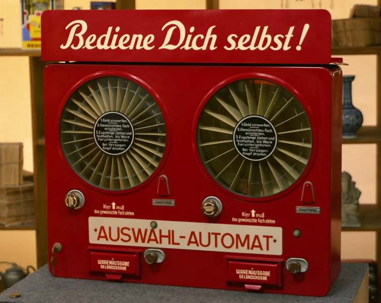 Dieser Verkaufsapparat wurde wohl niemals in Gebrauch genommen: Sein Zustand ist quasi neuwertig.