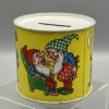 Zwerge, Käfer, Zahnarzt: Blech-Spardose von Keim & Co., Nürnberg, 1950er Jahre