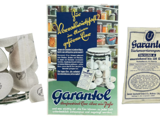 Ein seltener Garantol-Reklameaufsteller erzählt die Geschichte der Eierkonservierung vor der Kühlschrank-Ära. Erfahren Sie mehr über Vorratshaltung, Sütterlin-Schrift und die fast vergessene Kunst, Eier über ein Jahr haltbar zu machen.