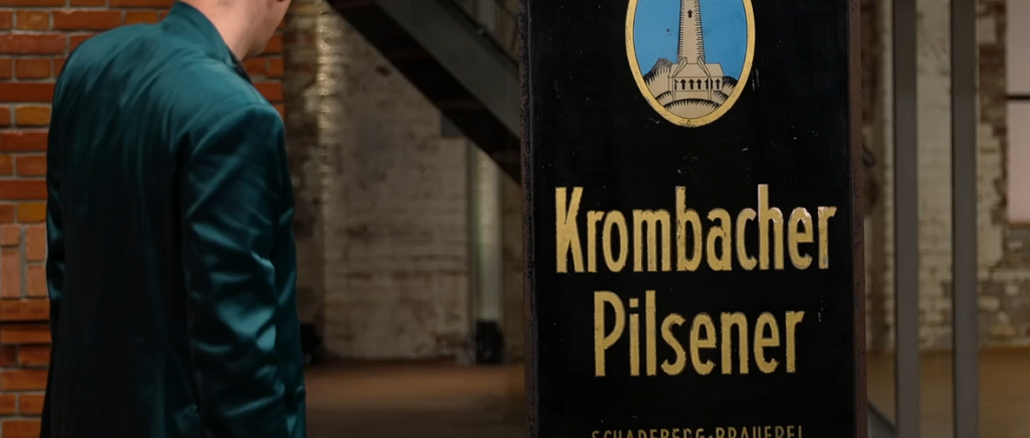 Krombacher Pilsener: Seltenes Glas-Reklameschild bei „Bares für Rares“