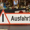 Ausfahrt - Altes Emailschild, Hinweisschild, Warnschild, um 1950