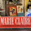 MARIE CLAIRE - Französisches Magazin, Emailschild 1950er Jahre, hergestellt bei den EAS