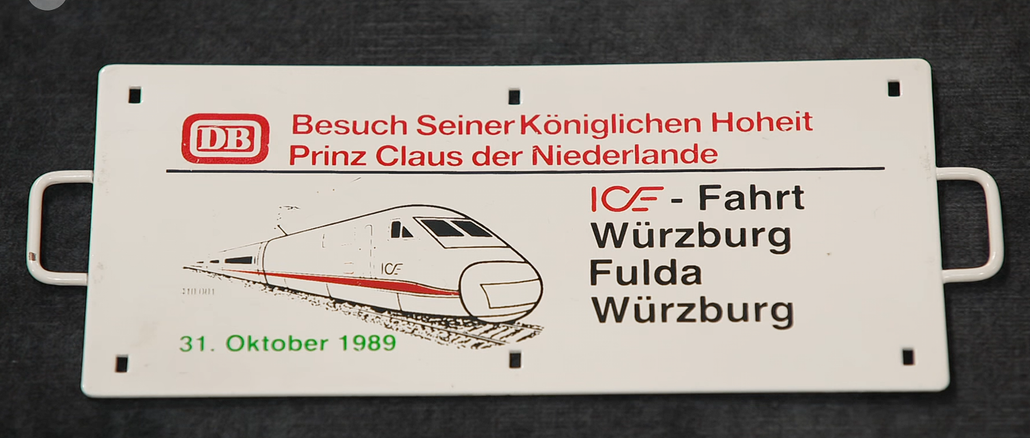 Kleines Zuglaufschild mit königlicher Geschichte